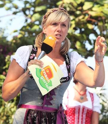 Moderatorin Andrea Kiewel anlässlich der TV-Sendung - ZDF-Fernsehgarten - in Mainz