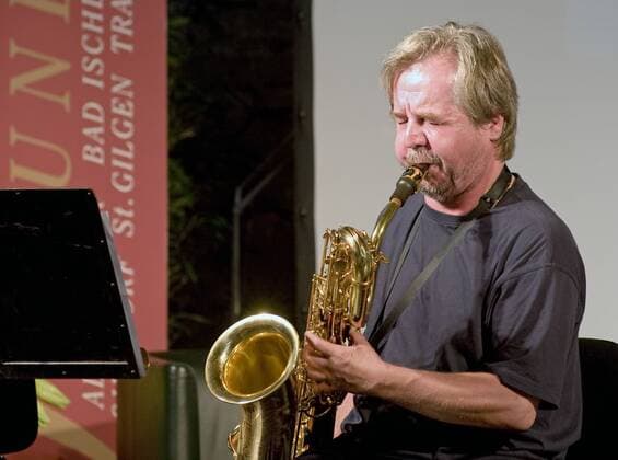 Musiker Renald Deppe während der Salzkammergut Festspiele in Gmunden