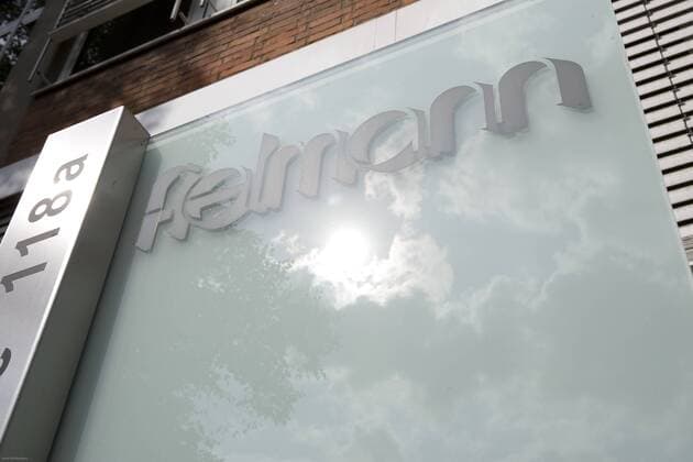 Unternehmenssitz der - Fielmann AG - in Hamburg