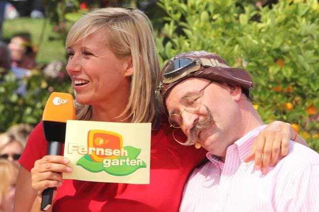 Moderatorin Andrea Kiewel und Fernsehkoch Horst Lichter während der TV-Sendung - ZDF-Fernsehgarten - in Mainz