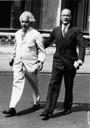 Jul 26, 1950; London, England, UK; Professor ALBERT EINSTEIN walking with Commander LOCKER LAMPSON. Albert Einstein aka Yousuf Karsh Albert Einstein (March 14, 1879 Ð April 18, 1955) was a German theoretical physicist regarded as the greatest scientist of the 20th century. He proposed the theory of relativity and made contributions to the development of quantum mechanics, statistical mechanics, and cosmology. He was awarded the 1921 Nobel Prize for Physics for his explanation of the photoelectric effect and for his services to Theoretical Physics. After his general theory of relativity was formulated in 1915. London UK  - ZUMAk09