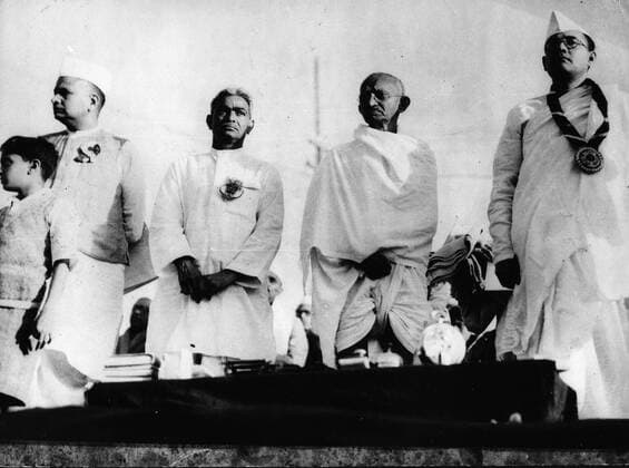 IMAGO ICONS: Mahatma Gandhi Jan 03, 1938; Delhi, India; MAHATMA GANDHI at the Indian National Congress at Harupura. Delhi India  - ZUMAk09