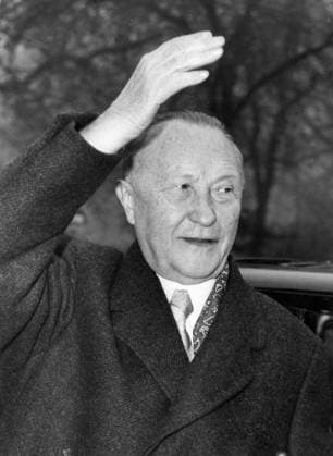 Nov 17, 1959; London, UK; On his arrival in London for his three day official visit, the West German Chancellor Dr. KONRAD ADENAUER went to the German Embassy. The picture shows Dr. Adenauer waving on his arival at the embassy. London UK  - ZUMAk09