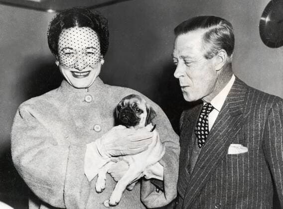 Oct 31, 2006; Venice, ITALY; Duke of Windsor (formerly EDWARD VIII) and his wife Dutchess of Windsor (WALLIS SIMPSON) with their three months old plug terrier Disraeli . Edward VIII had met and fallen in love with a married American woman, Mrs Wallis Simpson. Concern about Edward s private life grew in the Cabinet, opposition parties and the Dominions, when Mrs Simpson obtained a divorce in 1936 and it was clear that Edward was determined to marry her. Eventually Edward realised he had to choose between the Crown and Mrs Simpson who, as a twice-divorced woman, would not have been acceptable as Queen. In 1937, Edward was created Duke of Windsor and married Wallis Simpson in a ceremony in France. Edward VIII is the only British monarch to have voluntarily relinquished the throne. Mandatory Credit: Photo by Keystone Pictures ZUMA Press. (©) Copyright 2006 by Keystone Pictures Venice ITALY  - ZUMAk09