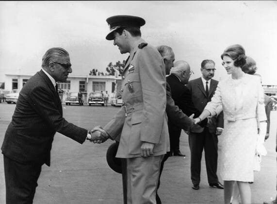 Apr 19, 1967; Athens, Greece; Greek shipping magnate ARISTOTLE ONASSIS and KING CONSTANTINE II of Greece. Athens Greece  - ZUMAk09