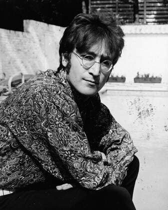 Jul 24, 1968; London, UK; Singer Songwriter JOHN LENNON (1940-1980) member of The Beatles relaxing at his home. London UK  - ZUMAk09