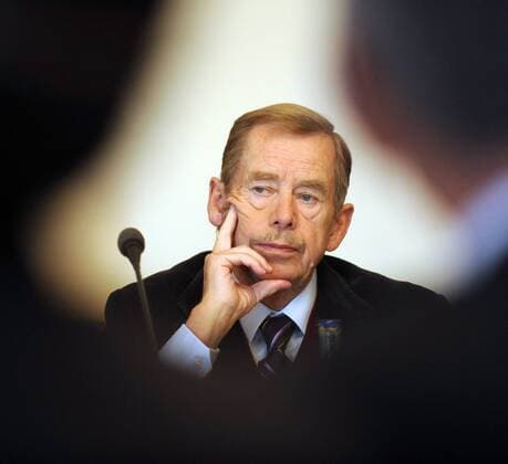 International forum on green economics Green Economy Ambassadors Forum take place in Prague, Czech Republic under the auspices of Mr. Vaclav Havel, former President of the Czech Republic who is pictured during the conference. (CTKxPhoto StanislavxZbynek)  zby 3