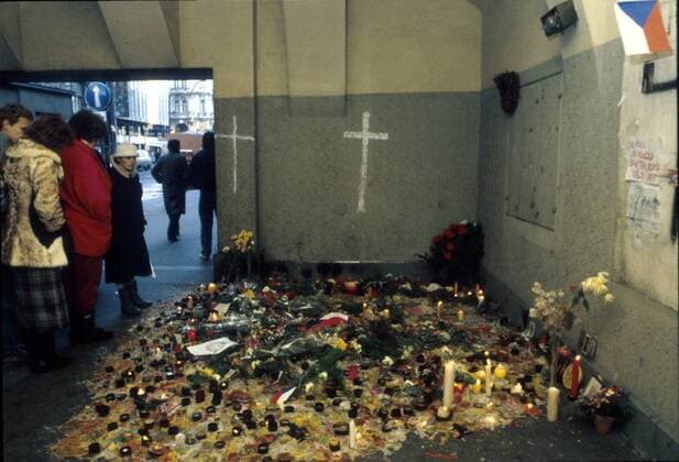 Prague, Czechoslovakia, Velvet Revolution, November 1989, on November 20th 1989 university students entered a strike lasting one week in protest of the brutal police crack down on peaceful demontrators three days before. Students and citizens lay flowers and lite candles at the very spot the attack occured. 