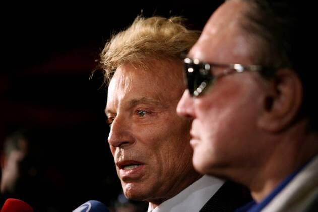 Siegfried Fischbacher und Roy Horn (re.), das bekannte Magier Duo Siegfried & Roy bei ihrem Besuch in der Show Fantissima im Phantasialand in Brühl 