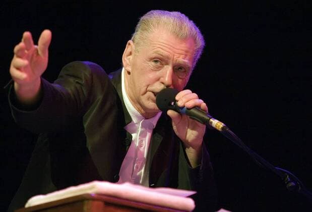 Georgie Fame, 75. Geburtstag am 26. Juni Bill Wyman und die Rhythm Kings während eines Konzerts in der Glasgow Royal Concert Hall: Georgie Fame