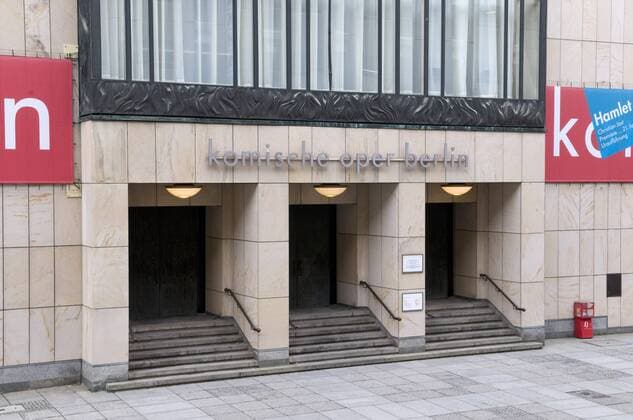 Komische Oper und Opernhaus, Berlin, Deutschland, Europa ibldwh01356189