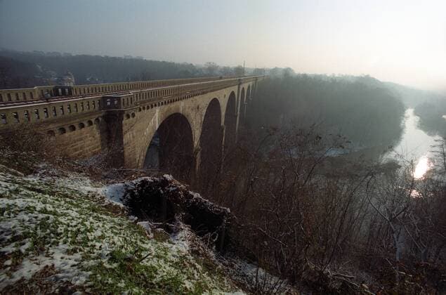 Brücke über den Fluss Neiße bei Görlitz
