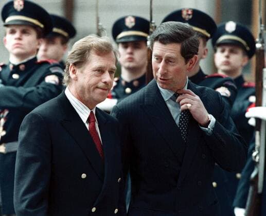 Charels Prince of Wales (L) and president of Czechoslovakia Vaclav Havel are seen during the ceremonial parade of the The Castle Guard at the Prague Castle in Prague, Czechoslovakia on May 6, 1991. (CTKxPhoto)  CTKPhoto00143632