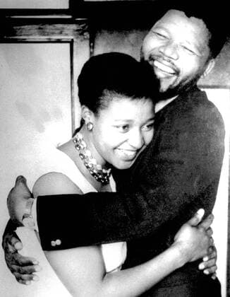 IMAGO History, Ende der Apartheid in Südafrika: 1990-1994 SOUTH AFRICA - Date Unknown: Former President Nelson Mandela and his wife, Winnie Madikizela Mandela. ( Gallo104195