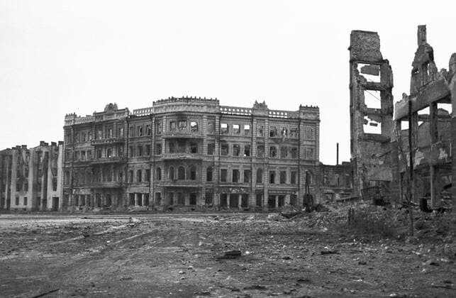 IMAGO History, Zweiter Weltkrieg: 1939 - 1945 Stalingrad. Destroyed houses.  TASS_543978