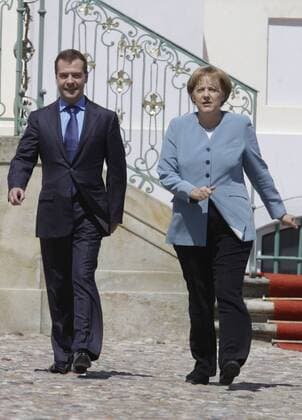 GERMANY. JUNE 5, 2010. President of Russia Dmitry Medvedev and German Chancellor Angela Merkel hold a news conference following their talks at a government guest house in Meseberg, north of Berlin.  Highlight premiumd xint RE0D123B