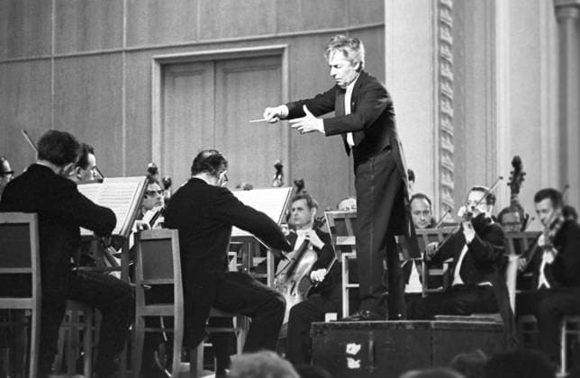 Moscow. The Grand hall of the Moscow conservatory. Opera conductor Herbert von Karajan (standing).  1199542