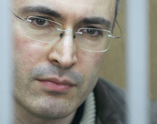 MOSCOW, RUSSIA. JUNE 16. Former head of the YUKOS oil company Mikhail Khodorkovsky seen behind bars at Moscow s Meshchansky court.  122419