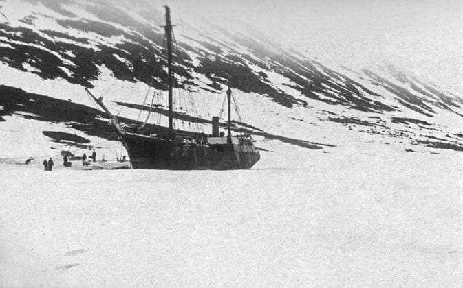 Franz Josef Land. The vessel Svyatoy Foka is owned by the polar expedition of Georgy Sedov.  1150091