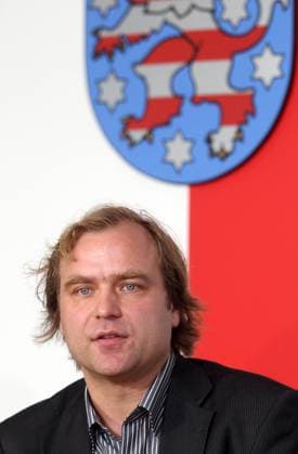 Erfurt - Pressekonferenz der SPD im Thüringer Landtag - Landtagsabgeordneter Thomas Hartung wechselt von der Fraktion und Partei Die Linke zur SPD-Fraktion