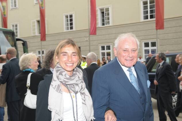 2010 - Reinhold Würth, Unternehmer, Baumarkt, Kunstsammler mit Tochter Bettina ; Salzburger Festspiele, Romeo et Juliette, Felsenreitschule