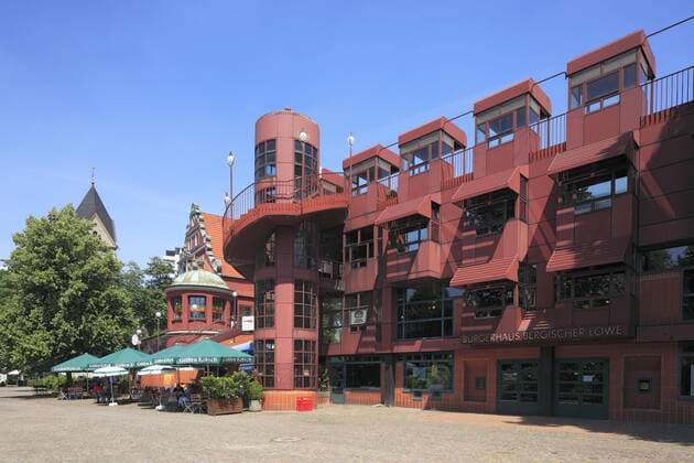 Architektur von Gottfried Böhm Veranstaltungszentrum und Bürgerhaus Bergischer Löwe in Bergisch Gladbach
