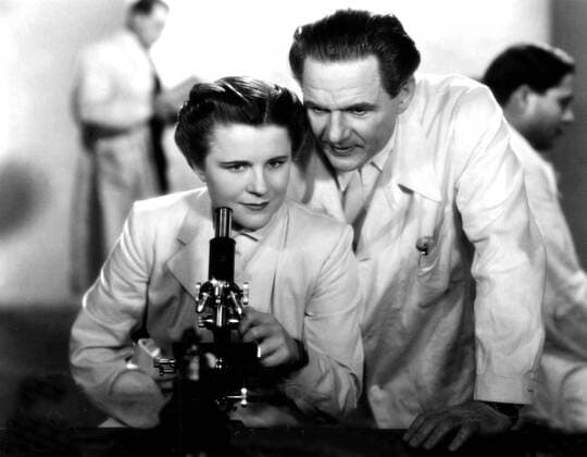 KPA53398.jpg SPIEGEL DES LEBENS Österreich 1938 Geza von Bolvary PAULA WESSELY und ATTILA HÖRBIGER in Spiegel des Lebens , 1938. UnitedArchives53398