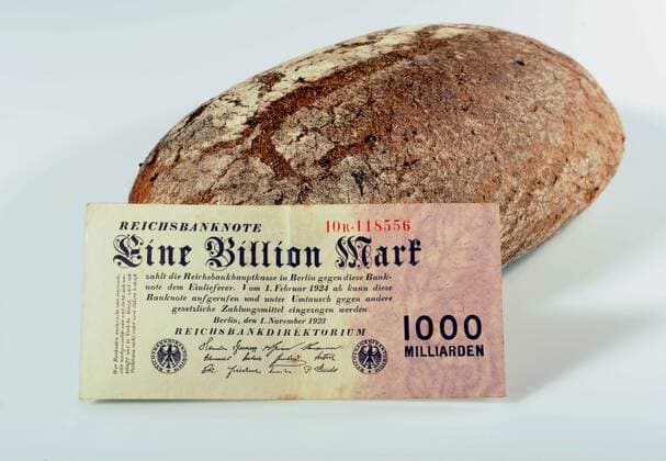 Am 1. November 1923 kostete ein Brot in Deutschland 1 Billion Reichsmark