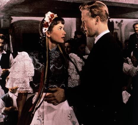 KPA68085.jpg ICH DENKE OFT AN PIROSCHKA BRD 1955 Kurt Hoffmann Piroschka (LISELOTTE PULVER) und Andreas (GUNNAR MÖLLER) 31131 Film, Fernsehen, Liebesfilm, Komödie, 50er, Paar rights=ED UnitedArchives68085