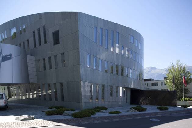 Architektur von Hans Hollein Fürstentum Liechtenstein, Vaduz, den 26.08.2010 Foto: Gebäude der Centrum Bank in Vaduz.