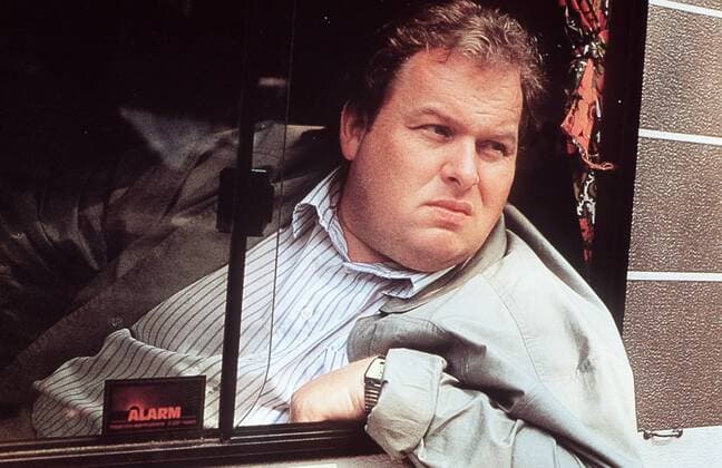 Superstau (1990) Für die Familien Pacholke, Stocker und Pippig endet der Urlaub, bevor er recht beginnt: im Stau auf der Autobahn. Mit Tausenden von anderen Autofahrern erleben sie nun den mobilen Wahnsinn auf bundesdeutschen Autobahnen - mit allem, was dazugehört: Hitze, Hunger, Durst. Und zwei selbsternannten Stauleitern. Foto: Ludwig Stocker (OTTFRIED FISCHER). 41549 , 04KPAPROSUP UnitedArchives05455