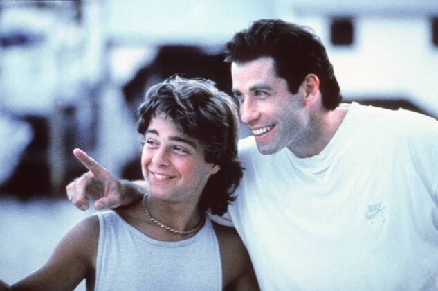 Gewalt der Straße (USA 1991) Scott Barnes (JOHN TRAVOLTA) arbeitet als Streetworker in Miami. Der 13jährige Tommy (JOEY LAWRENCE) ist ihm dabei besonders ans Herz gewachsen. Als dieser in die Fänge einer Crack-Gang gerät, setzt Barnes alles daran, Tommy zu befreien. Box-0-54523 , 04kpaKetten2 UnitedArchives21623