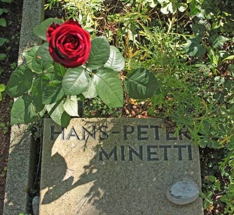 Grab von Hans-Peter Minetti, Schauspieler - Dorotheenstädtischer Friedhof Berlin Mitte Chauseestraße