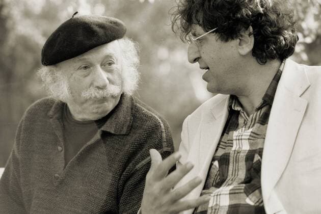 Literaturwerkstatt Berlin Edgar Hilsenrath und Robert Schindel (re.) in der Literaturwerkstatt Berlin-Pankow beim Kolloquium: Antifaschismus als Glaube, Theorie und Tat. Verpflichtender Kulturbegriff und ortloser Mythos? VII am 29.05.1995.