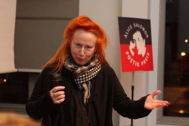Poetik-Vorlesung zur Verleihung des Alice Salomon Poetik Preis 2009 an Rebecca Horn mit Filmvorführung und Projektionen von Installationen in der Alice Salomon Hochschule Berlin. Mit Rebecca Horn