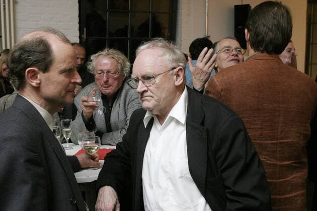 Wir befinden uns soweit wohl Volker Braun zum 65. Geburtstag, eine Veranstaltung der literaturWERKstatt berlin mit: Volker Braun Friedrich Christian Delius, Peter Gosse, Kerstin Hensel, Adel Karasholi, Bert Papenfuß, Richard Pietraß, Kathrin Schmidt, Ulla Unseld - Berkewicz, Christa und Gerhard Wolf, Thomas Wohlfahrt, Direktor der literaturWERKstatt berlin, Christiane Lange, Stellv. Direktorin der literaturWERKstatt berlin und weiteren Gästen