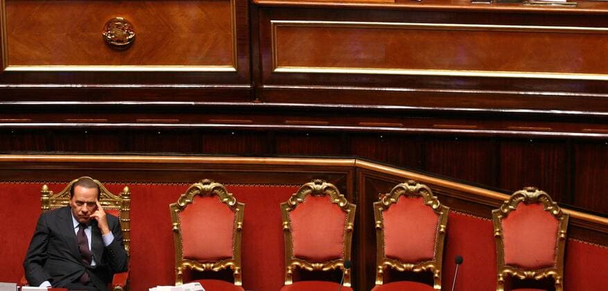 Silvio BERLUSCONI während eines Misstrauensvotums im Senat in Rom, 30 September 2010  serenaxcremaschi