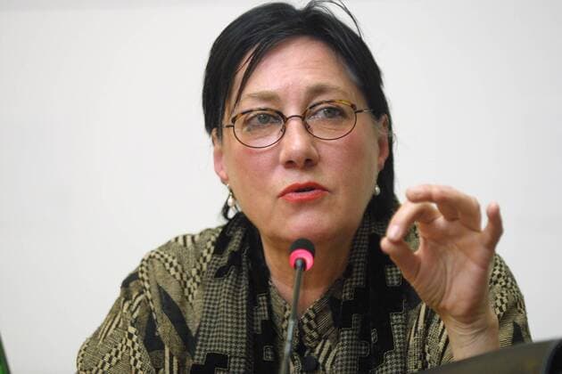 Helke Sander bei der Präsentation des Buches Die 68erinnen (Rowohlt Berlin) von Ute Kätzel in der Heinrich-Böll-Stiftung in Berlin-Mitte am 16.04.2002.