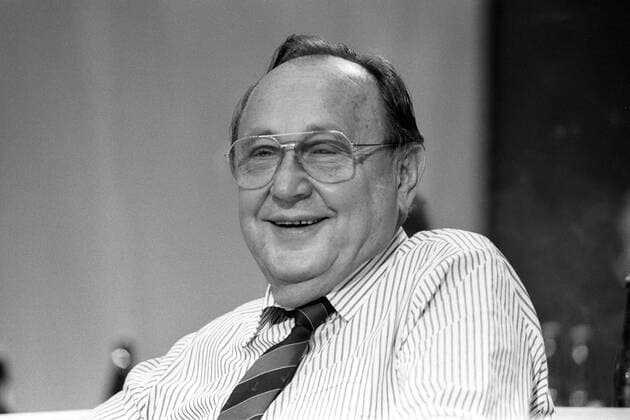 Außenminister Hans-Dietrich Genscher (Deutschland FDP) auf dem FDP-Vereinigungsparteitag in Hannover