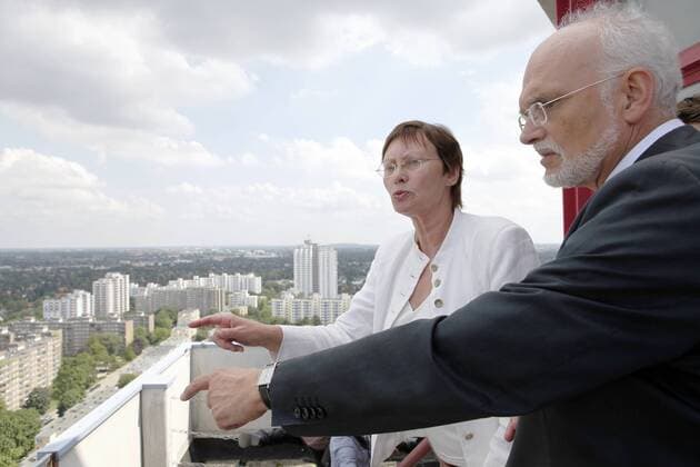 Stadtentwicklungssenatorin Ingeborg Junge Reyer und DEGEWO-Chef Frank Bielka, Gropiusstadt in Berlin