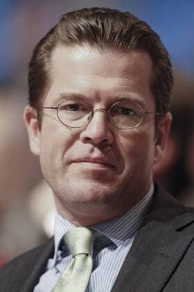 Karl-Theodor zu GUTTENBERG (CSU, Bundesverteidigungsminister) - CSU-Parteitag in München