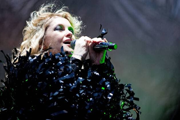 Melt! Festival 2010. Sängerin Alison Goldfrapp ( GBR ). Sängerin Alison Elizabeth Margaret Goldfrapp ( GBR ) während eines Konzertes im Rahmen des Melt! Festival 2010 am 18.07.2010 in Ferropolis , Gräfenhainichen.