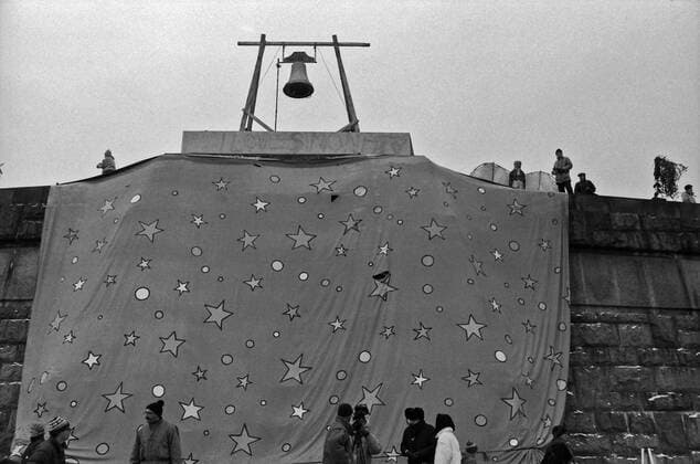 A bell was installed at the place of former Stalin Memorial in Prague during the Velvet Revolution in November 1989. CTK Photo Jaromir Cejka  CTKPhoto200911020685701