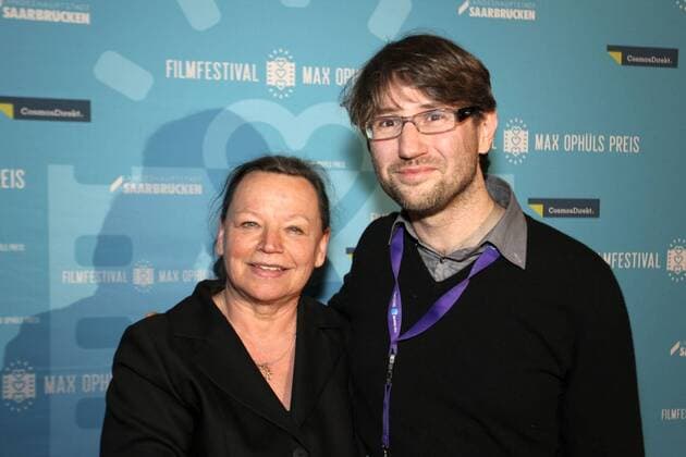 Das Team des Films Wintertochter besucht am Dienstag (18.01.2011) das Filmfestival Max Ophüls Preis im Cinestar in Saarbrücken. Im Bild: Schauspielerin Ursula Werner mit Regisseur Johannes Schmid.
