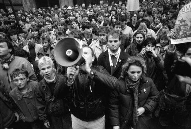 A brutal police action against peaceful march of students in Prague on November 17, 1989, sparked the Velvet Revolution, a series of non-violent demonstrations that toppled the authoritarian Communist regime in Czechoslovakia. Demonstration at the Czechoslovak Radio headquarters on November 21, 1989. CTK Photo  CTKPhoto20160655