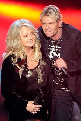 ARD - Das Winterfest der Volksmusik. Sänger Matthias Reim ( GER ) und Sängerin Bonnie Tyler ( GBR ). Sänger Matthias Reim ( GER ) und Sängerin Bonnie Tyler ( GBR ) während der Generalprobe zur ARD Fernsehshow Das Winterfest der Volksmusik am 29.01.2011 in der Bördelandhalle Magdeburg.