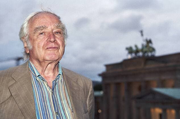 Walser, Martin (Autor), geb. am 24.03.1927 in Wasserburg Bodensee. Hier: Am 16.09.2005 anlässlich einer Lesung in der Dresdner Bank AG Region Ost Berlin. ©xHolgerxFoulloisx xDRAMA.