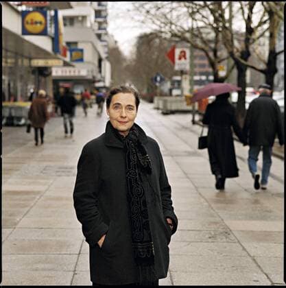 Heinz, Gabriele (Schauspielerin). Hier: Am 26.02.2007 in Berlin. Portraitserie fuer das Spielzeitheft des Deutschen Theaters, Spielzeit 2007 08.