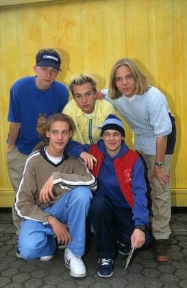 Die deutsche Popgruppe ECHT - Gruppenbild von 1998 Gesang Kim Alexander Frank Gitarre Kai Fischer Bass Andreas Puffpaff ( Puffi ) Schlagzeug Florian Sump ( Flo ) Keyboard Gunnar Astrup
