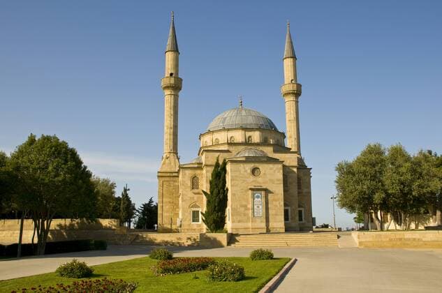 Moschee mit Minaretten, Baku, Aserbaidschan, Vorderasien iblrun01855785